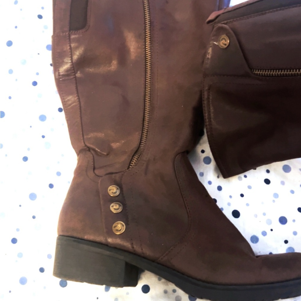 BareTraps Brown Boots with Gold Details
